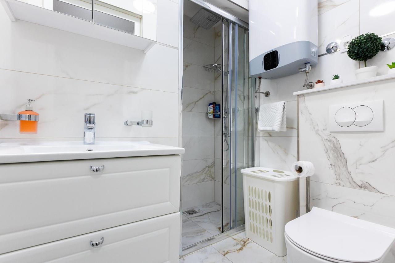 Apartment Zolla Dubrovnik- Hot Tub And Free Parking Exterior photo